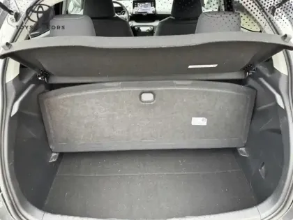 Photo 11 Toyota Yaris Hybrid Design Pack 1.5 116 ch