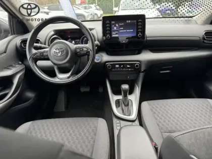 Photo 13 Toyota Yaris Hybrid Design Pack 1.5 116 ch