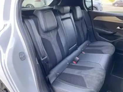 Photo 27 Peugeot 308 III PHEV 225 E-EAT8 GT PACK