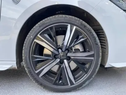 Photo 20 Peugeot 308 III PHEV 225 E-EAT8 GT PACK