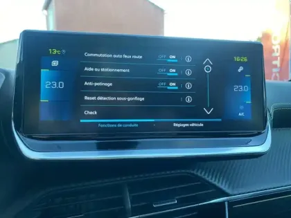 Photo 58 Peugeot 208 II 136 Electrique GT