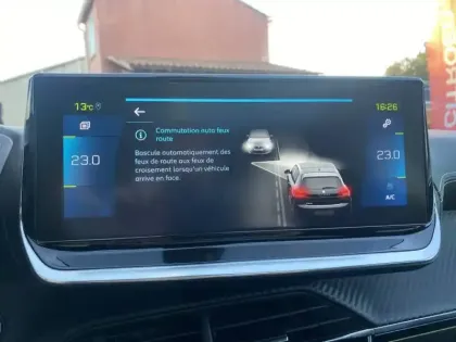 Photo 41 Peugeot 208 II 136 Electrique GT