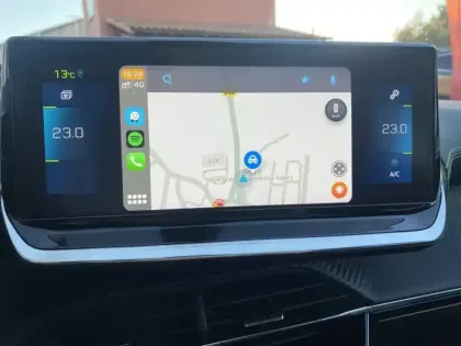 Photo 39 Peugeot 208 II 136 Electrique GT