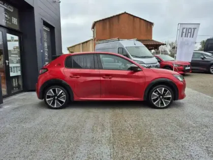 Photo 53 Peugeot 208 II 136 Electrique GT