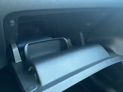 Photo 67 Peugeot 208 II 136 Electrique GT