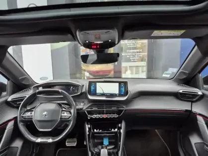 Photo 56 Peugeot 208 II 136 Electrique GT