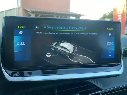 Photo 11 Peugeot 208 II 136 Electrique GT