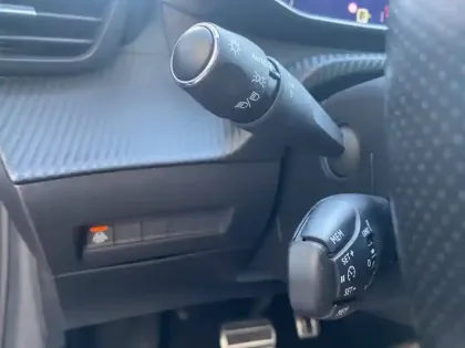 Photo 25 Peugeot 208 II 136 Electrique GT