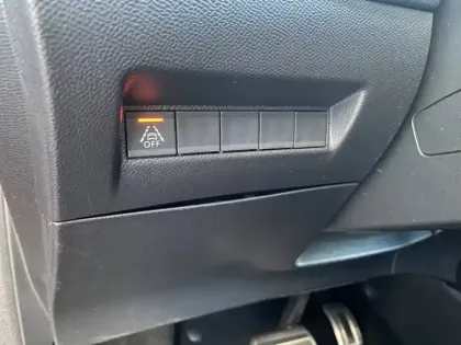 Photo 12 Peugeot 208 II 136 Electrique GT