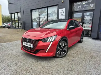 Photo 30 Peugeot 208 II 136 Electrique GT