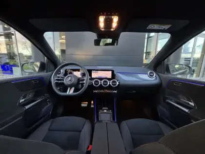 Photo 13 Mercedes Classe B 200 d AMG Line