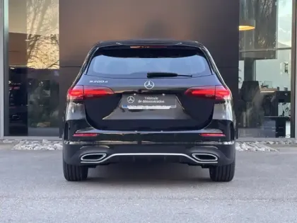 Photo 5 Mercedes Classe B 200 d AMG Line