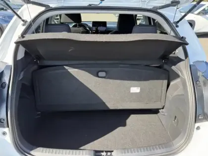 Photo 18 Toyota Yaris Hybride 116h Design MC24