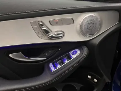 Photo 14 Mercedes Classe GLC SUV 300 4MATIC AMG Line Launch Edition