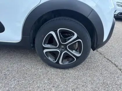 Photo 10 Citroën C3  PureTech 110ch Shine S&S EAT6