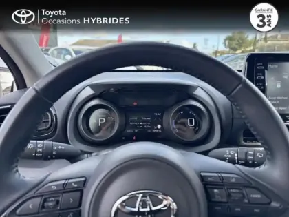 Photo 12 Toyota Yaris  116h Design 5p MY22