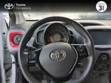 Photo 8 Toyota Aygo  1.0 VVT-i 72ch x-play 5P MY19