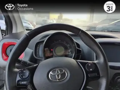 Photo 12 Toyota Aygo  1.0 VVT-i 72ch x-play 5P MY19