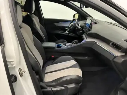 Photo 12 Peugeot 3008  HYBRID 225ch GT Pack e-EAT8