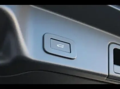 Photo 10 Land rover Range Rover Gén. II (L551) Ph2 Midnight Edition 5