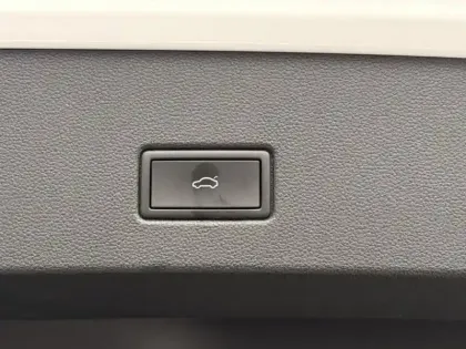 Photo 8 Volkswagen T-roc  1.5 TSI EVO 150ch R-Line DSG7