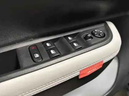 Photo 12 Citroën C3  1.2 Turbo 100ch MAX