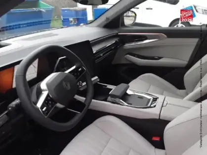 Photo 14 Renault Espace  1.2 E-Tech full hybrid 200ch esprit Alpine 7 places - 25