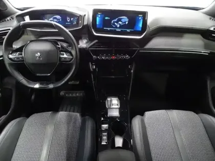 Photo 5 Peugeot 2008  e- 136ch GT