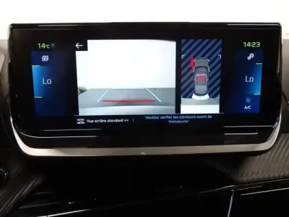 Photo 10 Peugeot 2008  e- 136ch GT