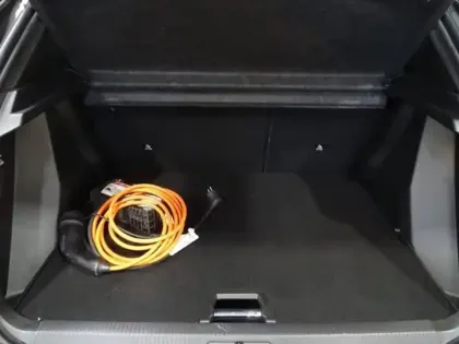 Photo 8 Peugeot 2008  e- 136ch GT