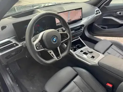 Photo 21 BMW Serie 3 Série 3 330eA 292ch M Sport