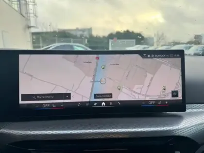 Photo 13 BMW Serie 3 Série 3 330eA 292ch M Sport