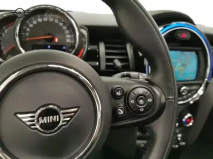 Photo 14 Mini Mini  Cooper 136ch Edition Greenwich BVA7 109g