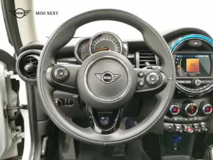 Photo 8 Mini Mini  Cooper 136ch Edition Greenwich BVA7 109g