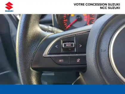 Photo 12 Suzuki Jimny  1.5 VVT Privilège