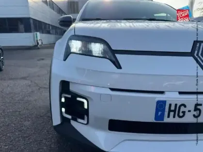 Photo 12 Renault 5  E-Tech Electrique 120ch Evolution autonomie urbaine