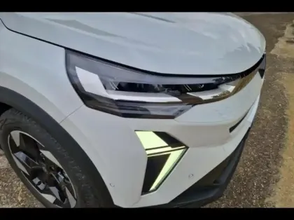 Photo 14 Renault Captur  1.6 E-Tech full hybrid 145ch Techno