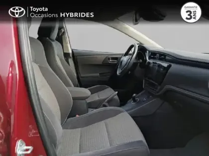 Photo 5 Toyota Auris  Touring Sports HSD 136h Collection