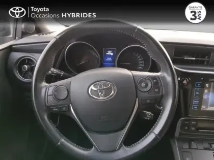 Photo 12 Toyota Auris  Touring Sports HSD 136h Collection