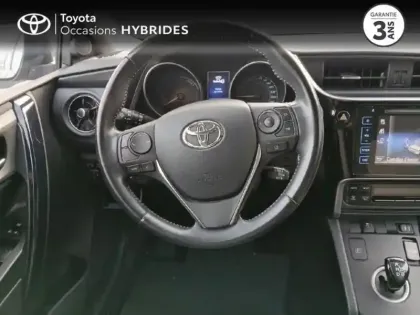 Photo 8 Toyota Auris  Touring Sports HSD 136h Collection