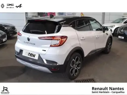 Photo 11 Renault Captur  1.6 E-Tech hybride rechargeable 160ch Techno