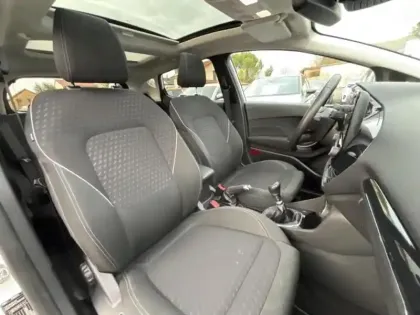 Photo 10 Ford Fiesta  1.0 EcoBoost 100ch Stop&Start Titanium 5p