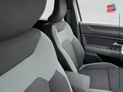 Photo 19 Dacia Duster  1.6 hybrid 140ch Extreme