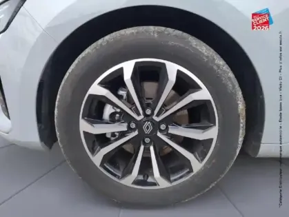 Photo 9 Renault Clio  1.6 E-Tech 145ch full hybrid Techno - 24 GPS