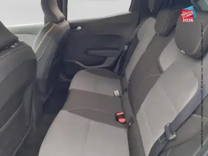 Photo 10 Renault Clio  1.6 E-Tech 145ch full hybrid Techno - 24 GPS