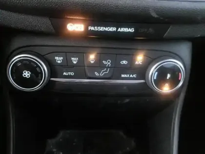 Photo 9 Ford Fiesta  1.1 75ch Titanium Business 5p