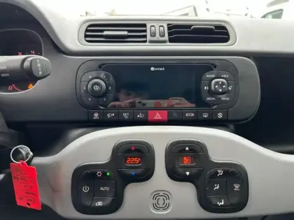 Photo 13 Fiat Panda  1.2 8v 69ch City Cross