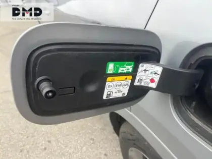 Photo 14 Ford Kuga  2.5 Duratec 180ch Hybrid FlexiFuel ST-Line Powershift