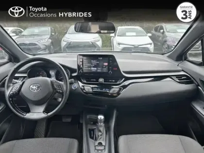 Photo 10 Toyota C-HR  1.8 Hybride 122ch Dynamic E-CVT