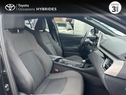 Photo 13 Toyota C-HR  1.8 Hybride 122ch Dynamic E-CVT